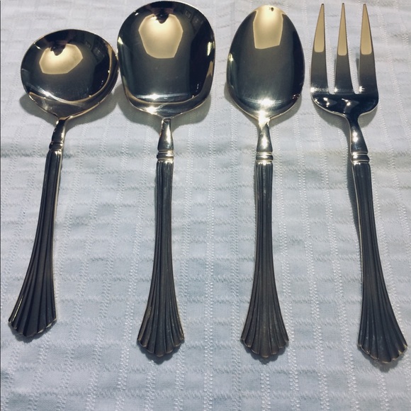 Other - WEDDING GIFT 36 pieces Electric Plate FLATWARE